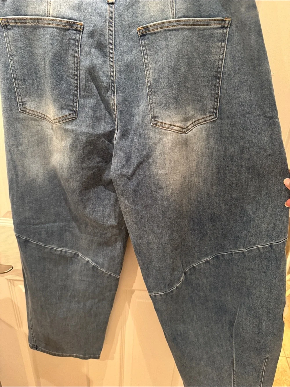 Easel barrel jeans  Heart-Patch Women’s